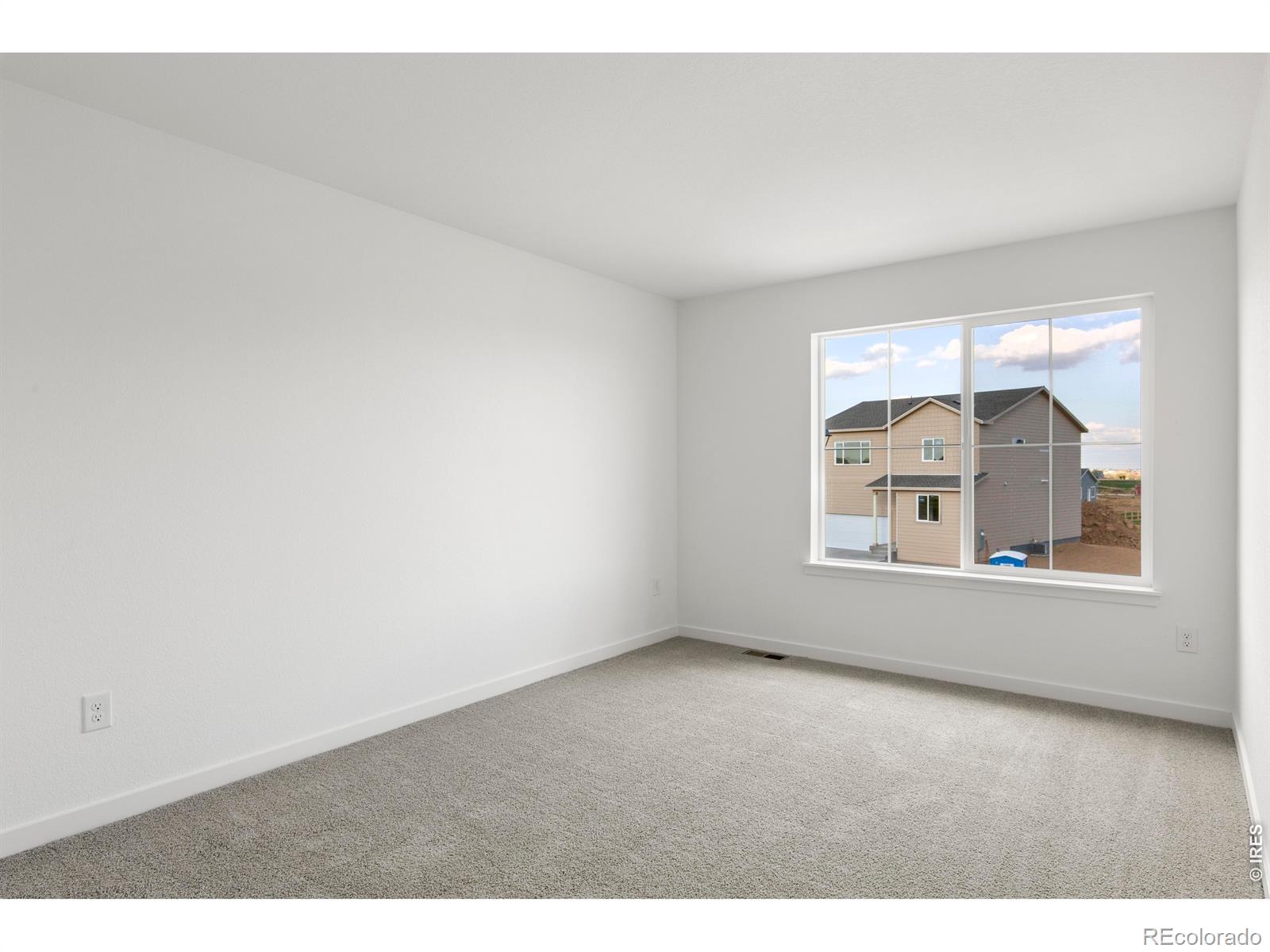 684 Piedmontese Street, Johnstown, photo 31